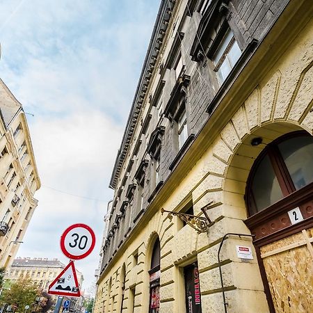 Roeck Premier Downtown Residence Budapest Exterior foto
